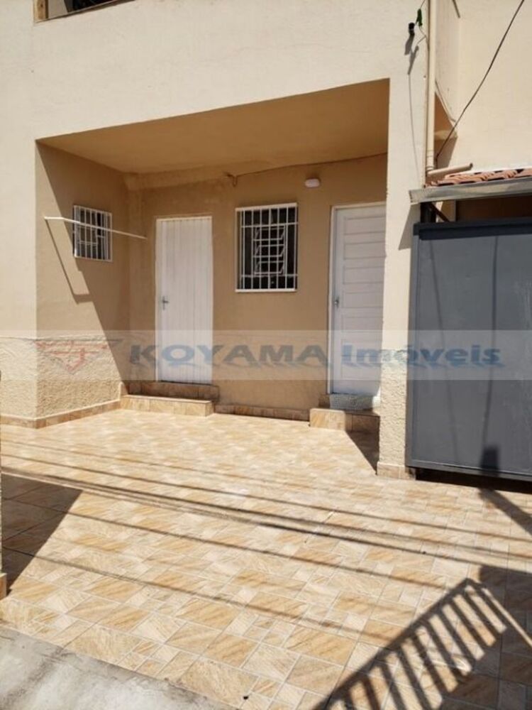 Casa à venda com 4 quartos, 220m² - Foto 3