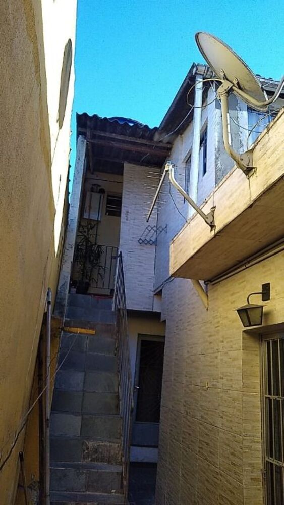 Casa, 6 quartos, 228 m² - Foto 1