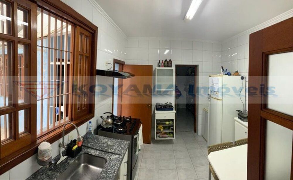 Sobrado, 3 quartos, 245 m² - Foto 2