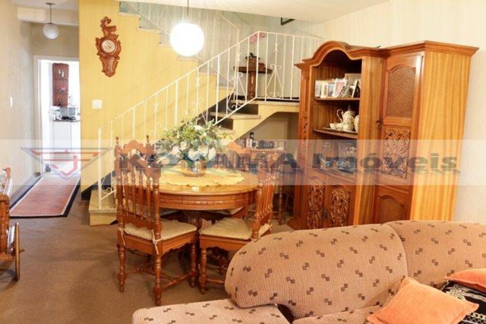 Sobrado à venda com 3 quartos, 226m² - Foto 3