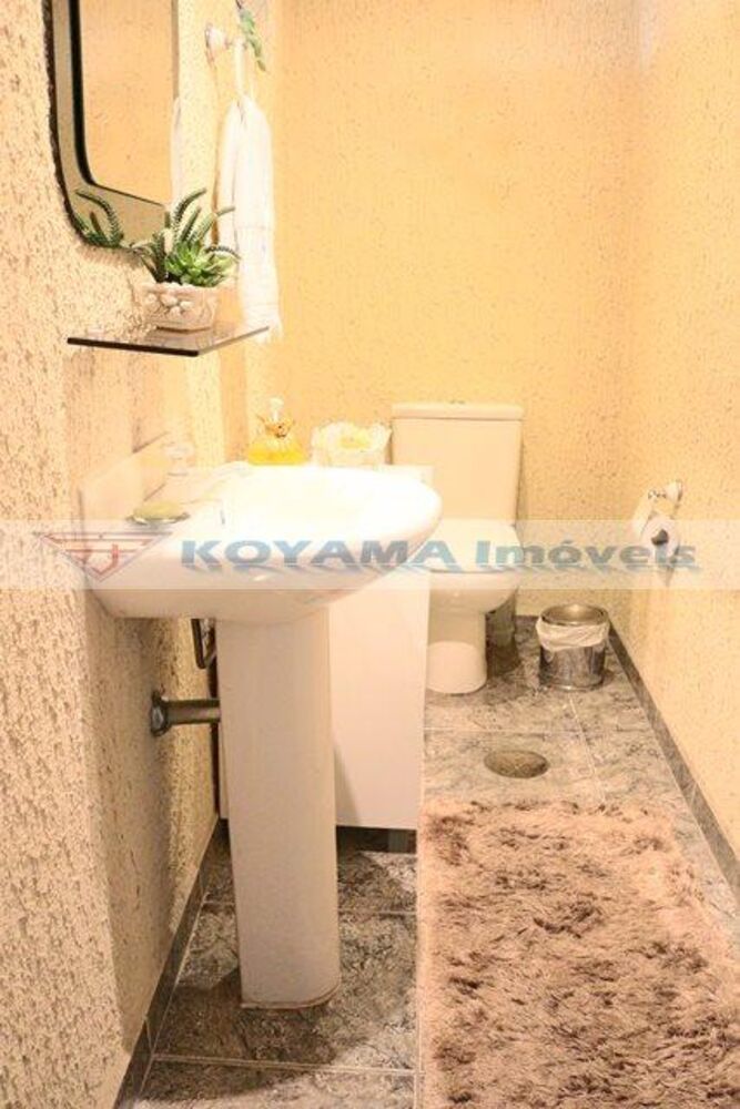 Sobrado à venda com 3 quartos, 226m² - Foto 4
