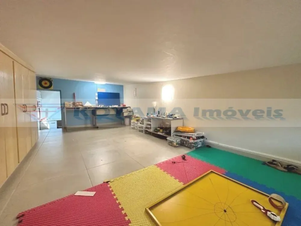 Sobrado, 5 quartos, 353 m² - Foto 2