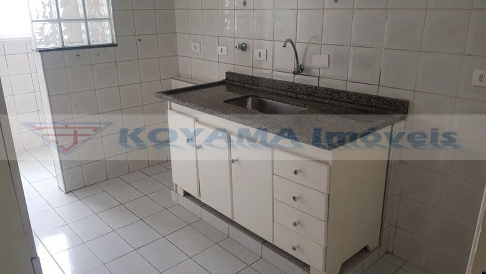 Apartamento à venda com 2 quartos, 70m² - Foto 2