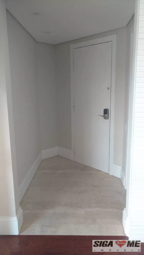 Apartamento à venda com 2 quartos, 160m² - Foto 4