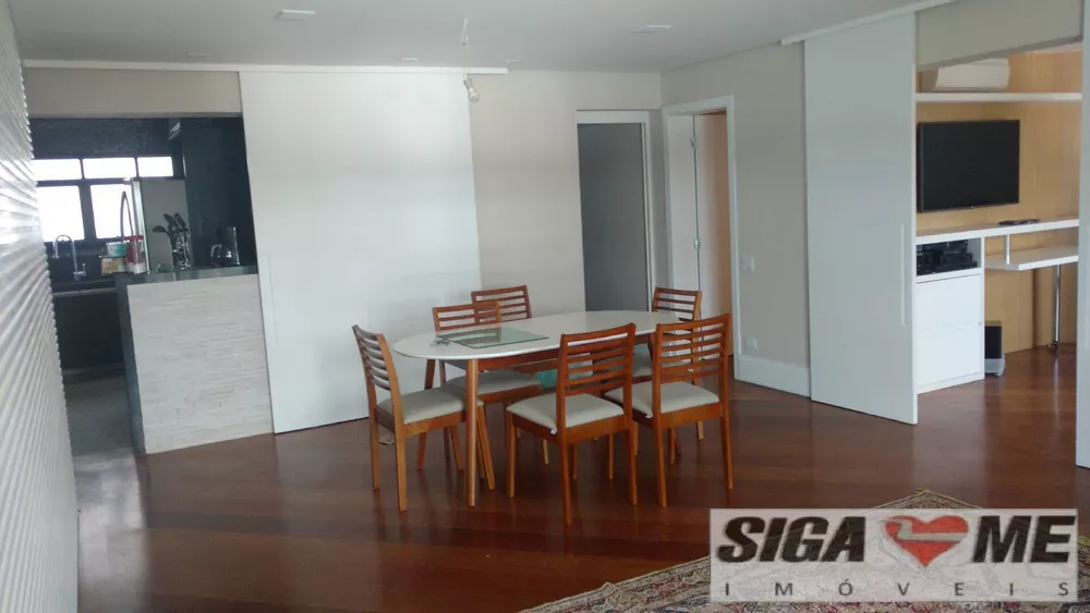 Apartamento à venda com 2 quartos, 160m² - Foto 1