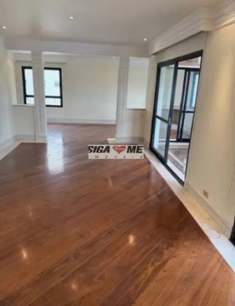 Apartamento, 3 quartos, 216 m² - Foto 2