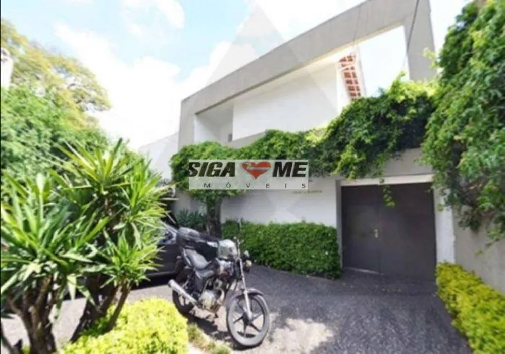 Sobrado, 8 quartos, 400 m² - Foto 1