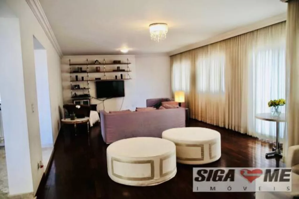 Apartamento à venda com 3 quartos, 186m² - Foto 4