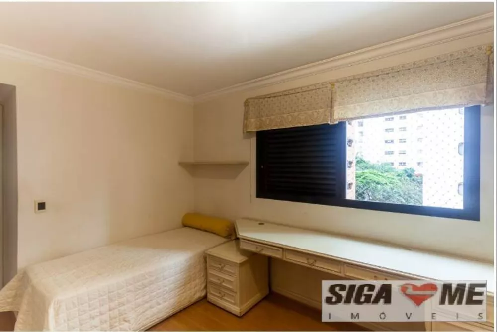 Apartamento à venda com 3 quartos, 156m² - Foto 4