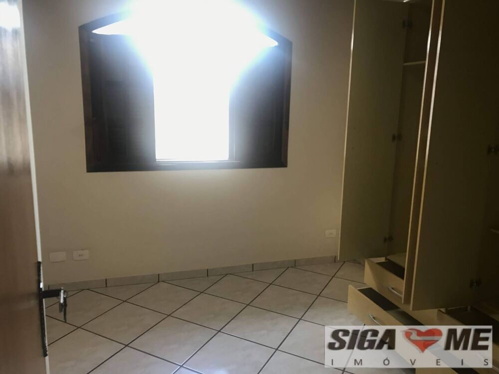 Casa à venda com 3 quartos, 121m² - Foto 10