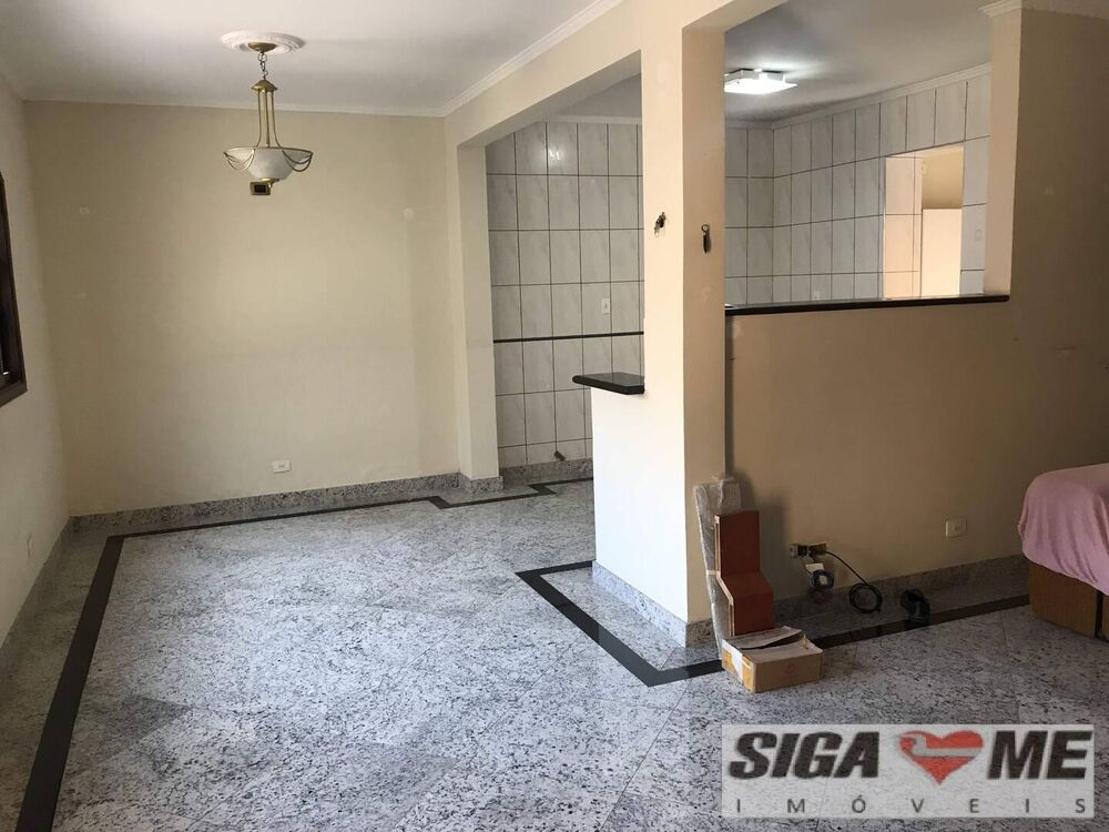 Casa à venda com 3 quartos, 121m² - Foto 4