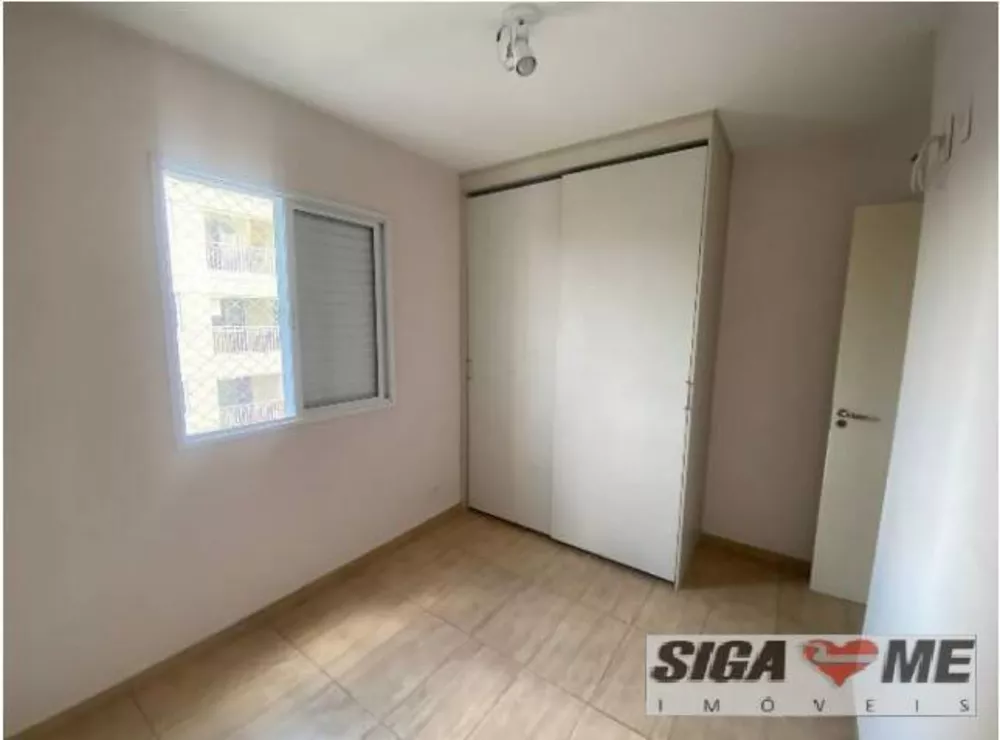 Apartamento à venda com 2 quartos, 64m² - Foto 4