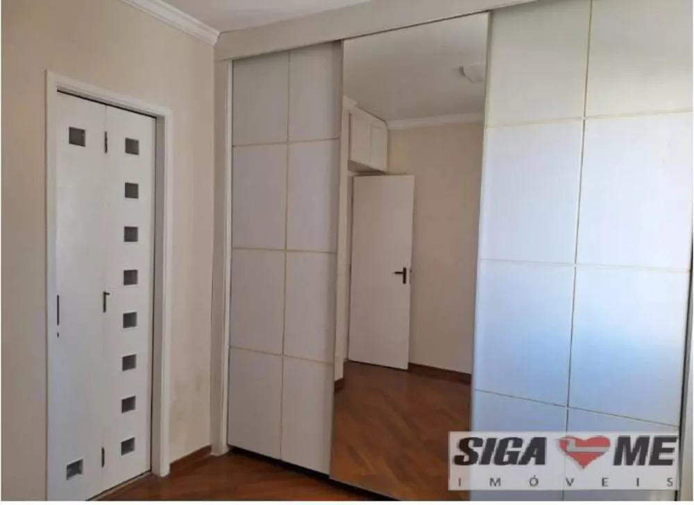 Apartamento à venda com 3 quartos, 70m² - Foto 2