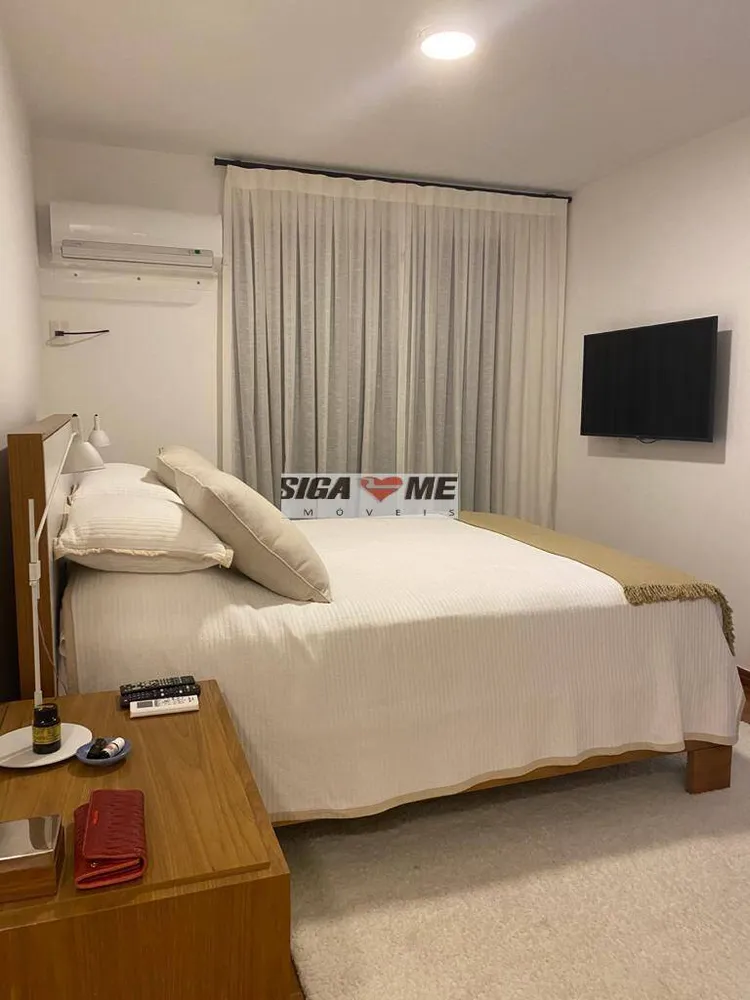 Apartamento, 3 quartos, 204 m² - Foto 2