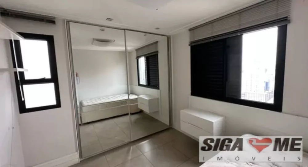 Apartamento à venda com 3 quartos, 200m² - Foto 4