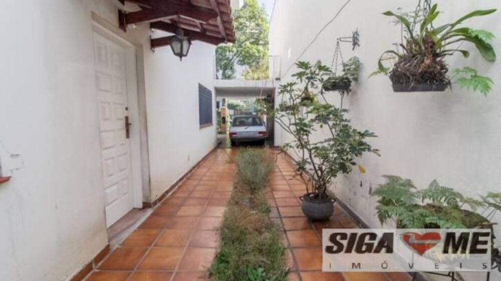 Sobrado à venda com 4 quartos, 350m² - Foto 9