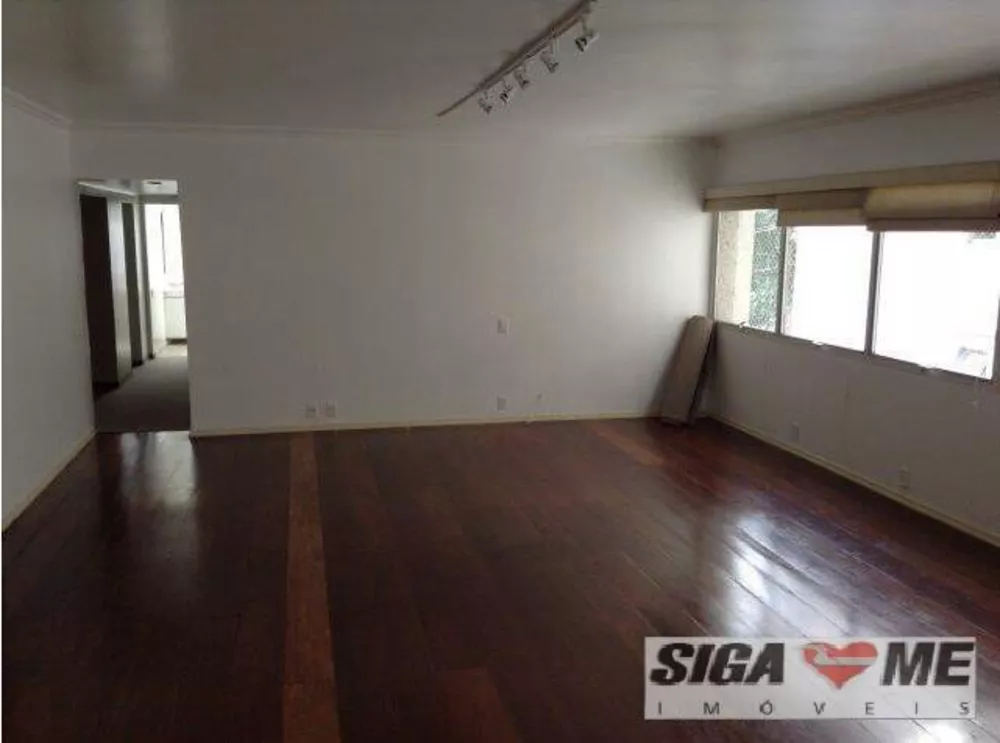 Apartamento à venda com 3 quartos, 170m² - Foto 1