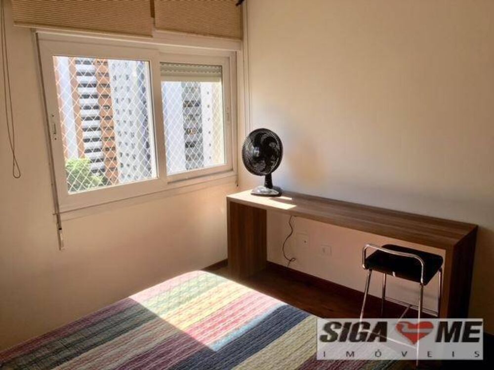 Apartamento para alugar com 4 quartos, 200m² - Foto 16