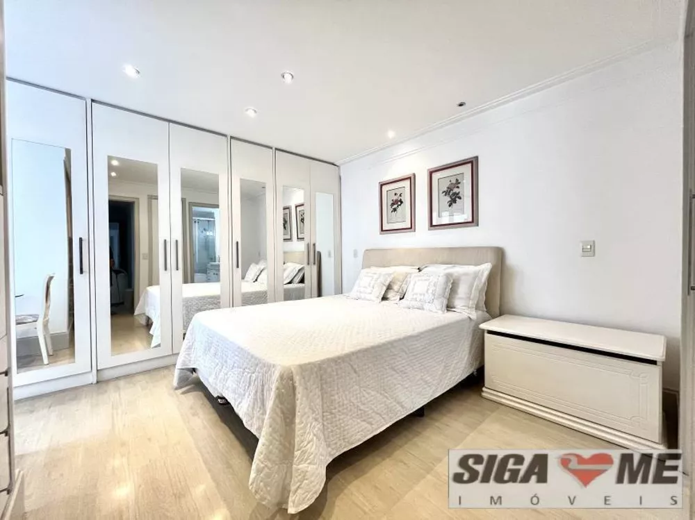 Apartamento para alugar com 4 quartos, 147m² - Foto 1