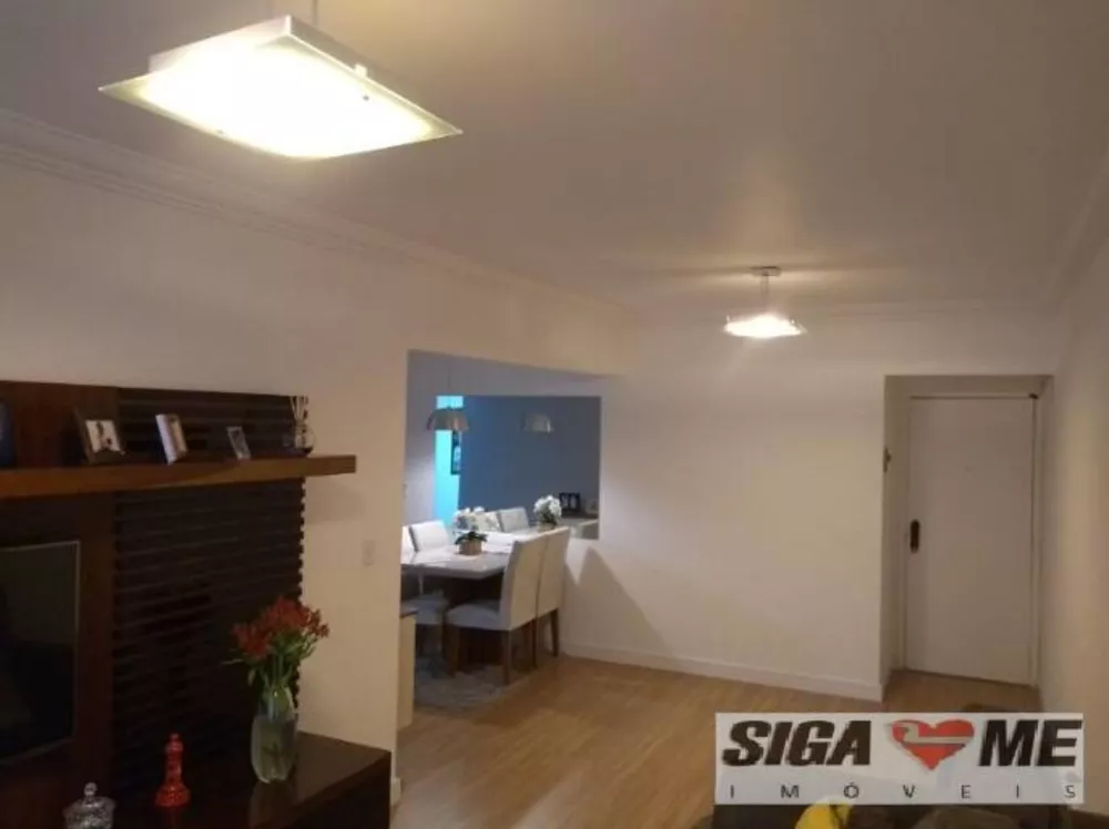 Apartamento à venda com 3 quartos, 105m² - Foto 4