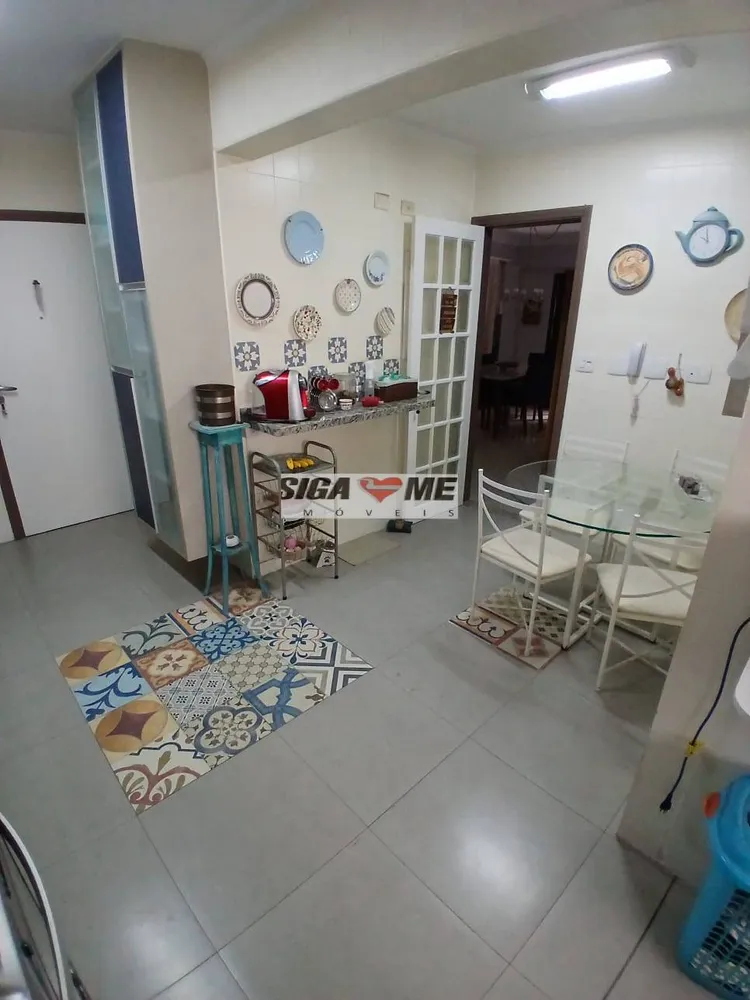 Apartamento, 3 quartos, 130 m² - Foto 1