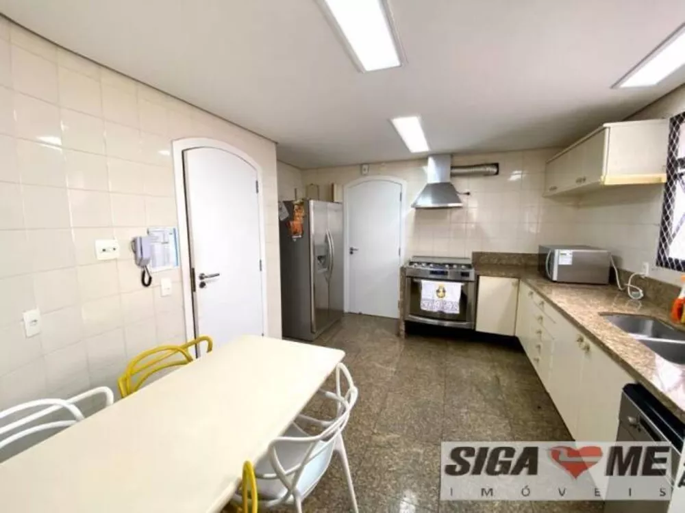 Apartamento à venda com 4 quartos, 190m² - Foto 10