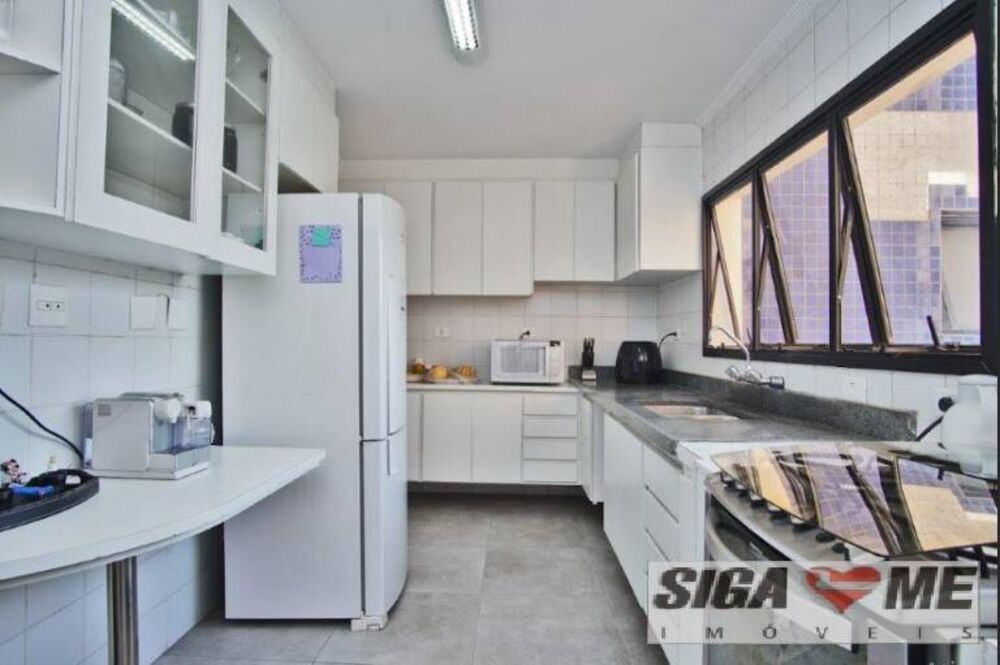 Apartamento, 3 quartos, 138 m² - Foto 2