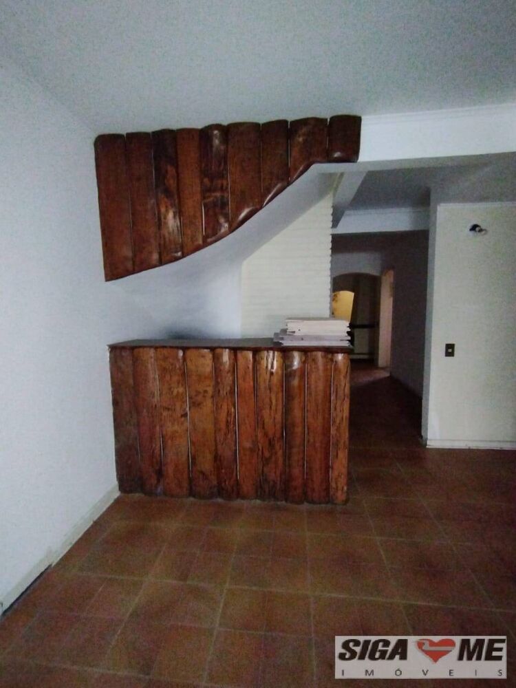 Casa, 4 quartos, 200 m² - Foto 1