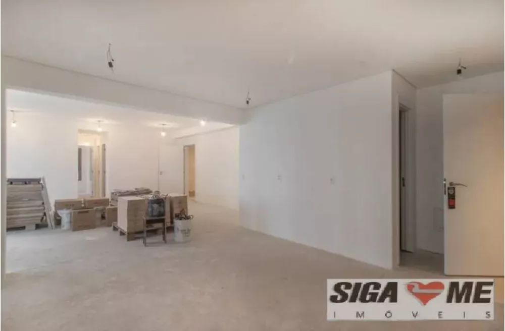 Apartamento à venda com 3 quartos, 158m² - Foto 1