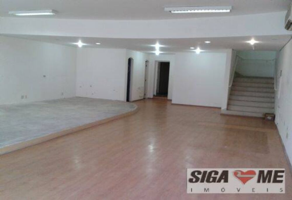 Sobrado, 3 quartos, 600 m² - Foto 1