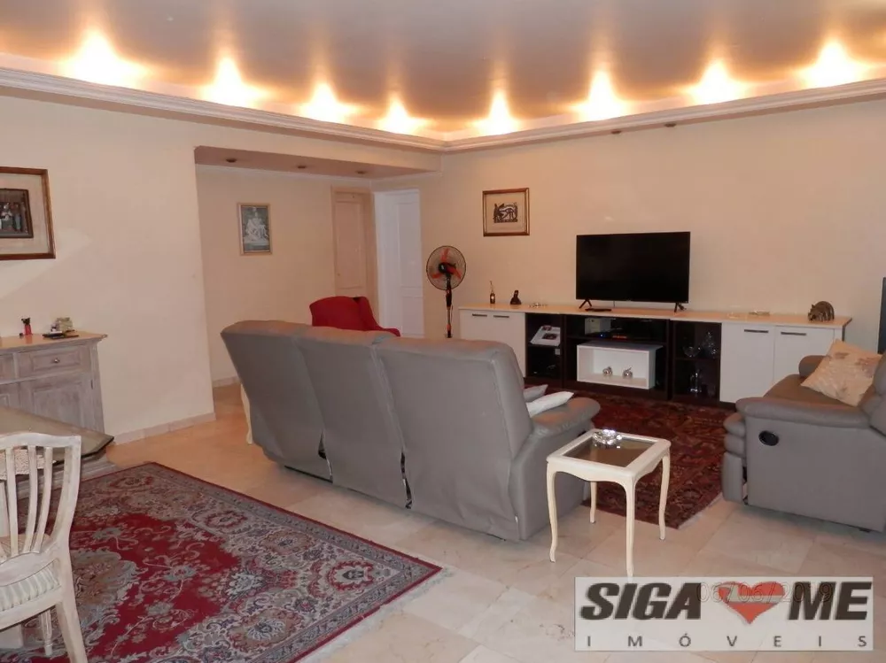 Apartamento à venda com 4 quartos, 160m² - Foto 1