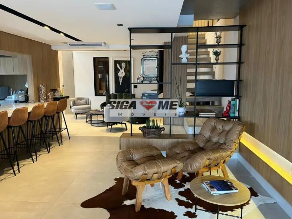 Cobertura, 3 quartos, 215 m² - Foto 2