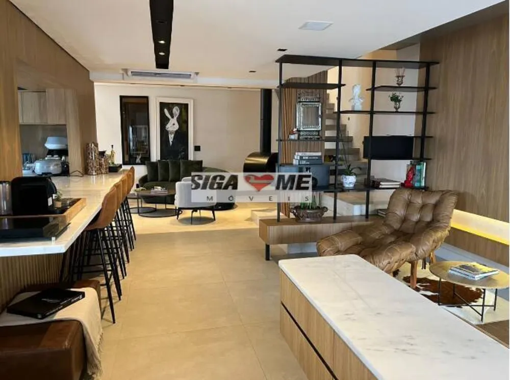 Cobertura, 3 quartos, 215 m² - Foto 1