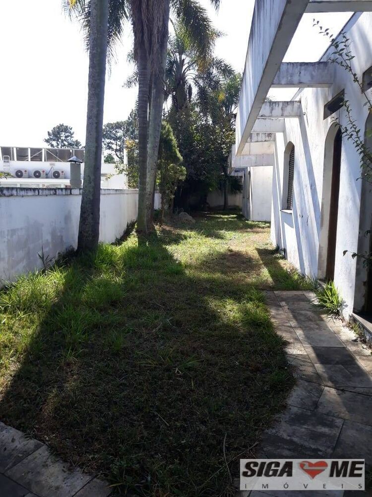 Casa à venda e aluguel com 4 quartos, 384m² - Foto 3
