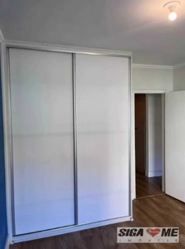 Casa à venda com 3 quartos, 250m² - Foto 4