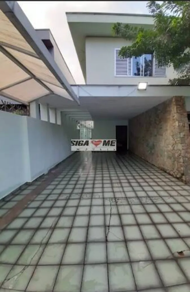 Sobrado, 8 quartos, 276 m² - Foto 1