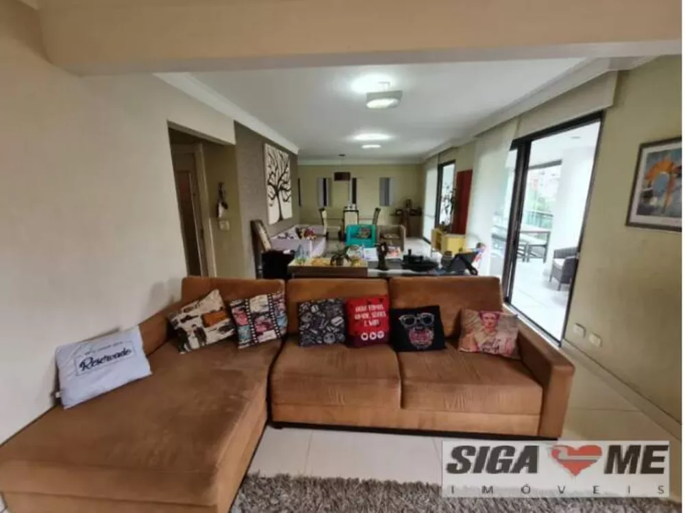 Apartamento à venda com 3 quartos, 178m² - Foto 3