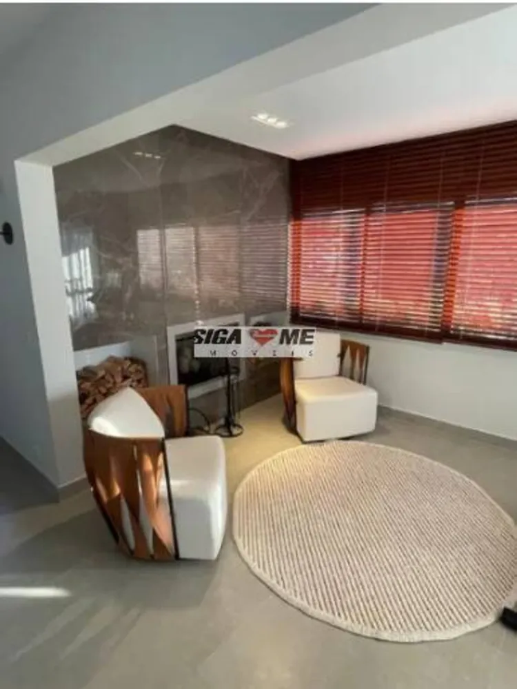 Apartamento, 3 quartos, 250 m² - Foto 1