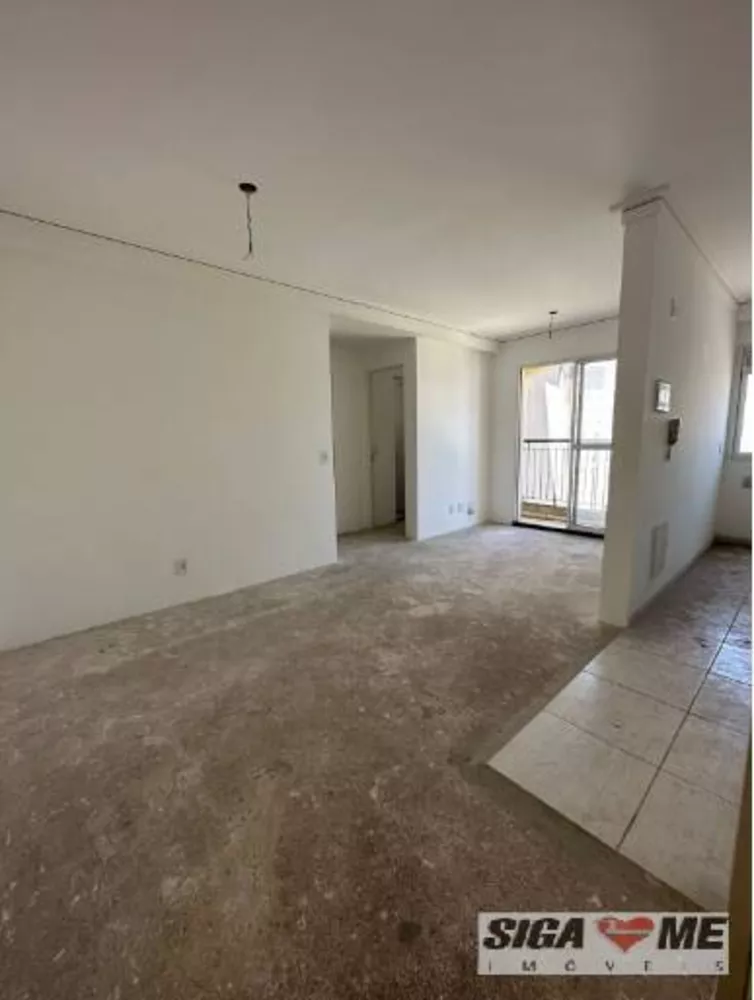 Apartamento à venda com 2 quartos, 55m² - Foto 2