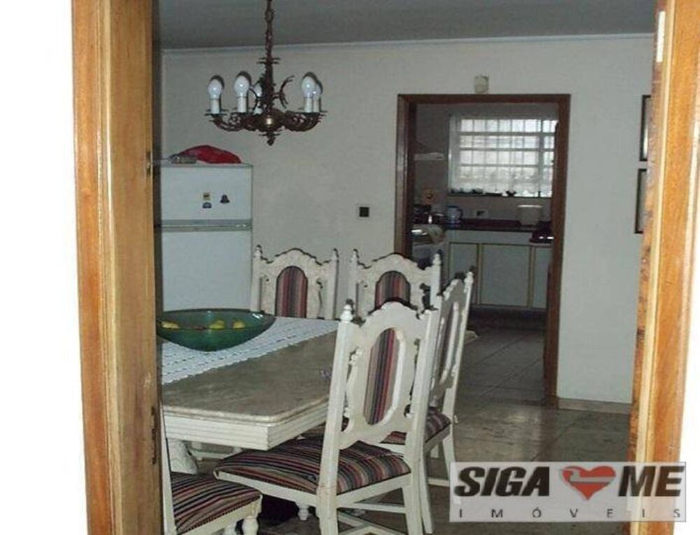 Sobrado, 4 quartos, 490 m² - Foto 1