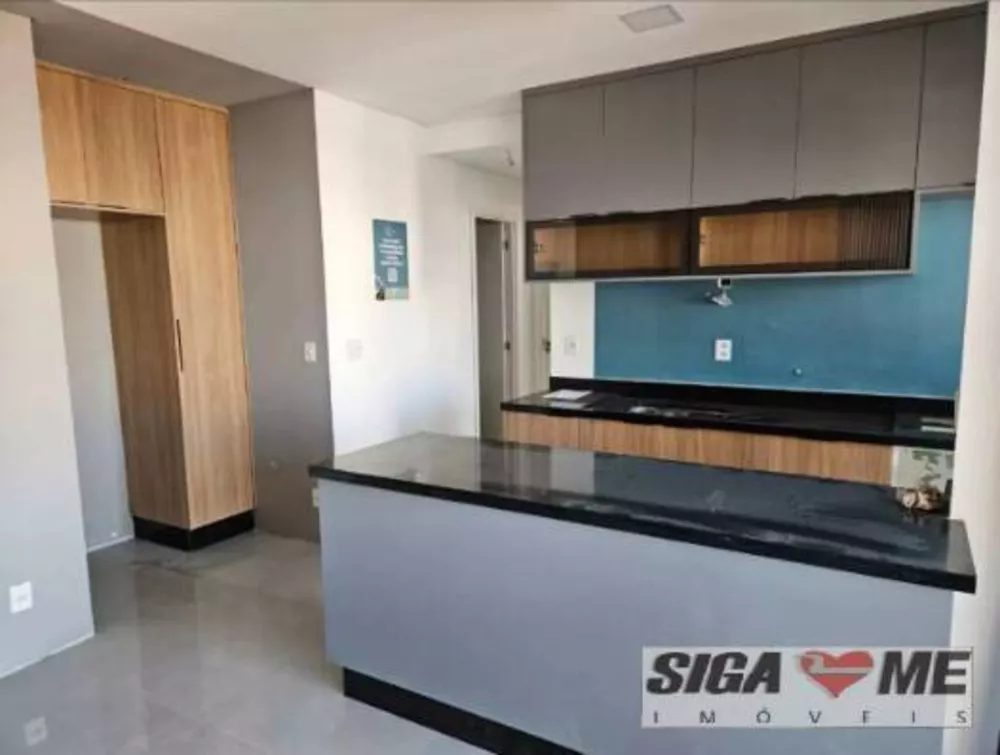 Apartamento à venda com 2 quartos, 61m² - Foto 4