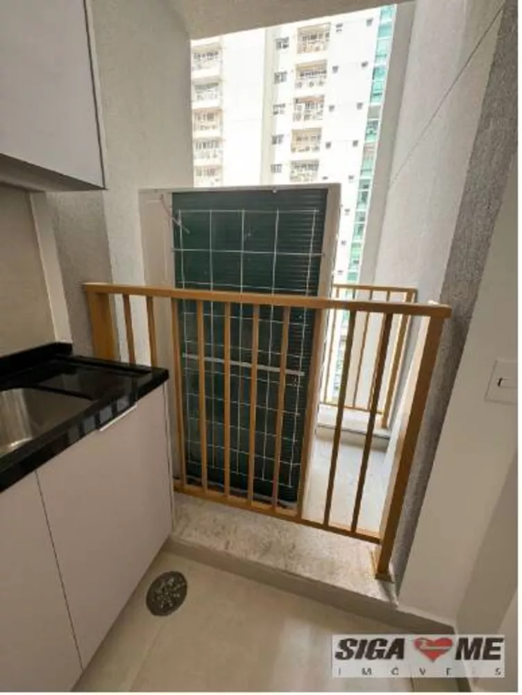 Apartamento para alugar com 3 quartos, 147m² - Foto 4