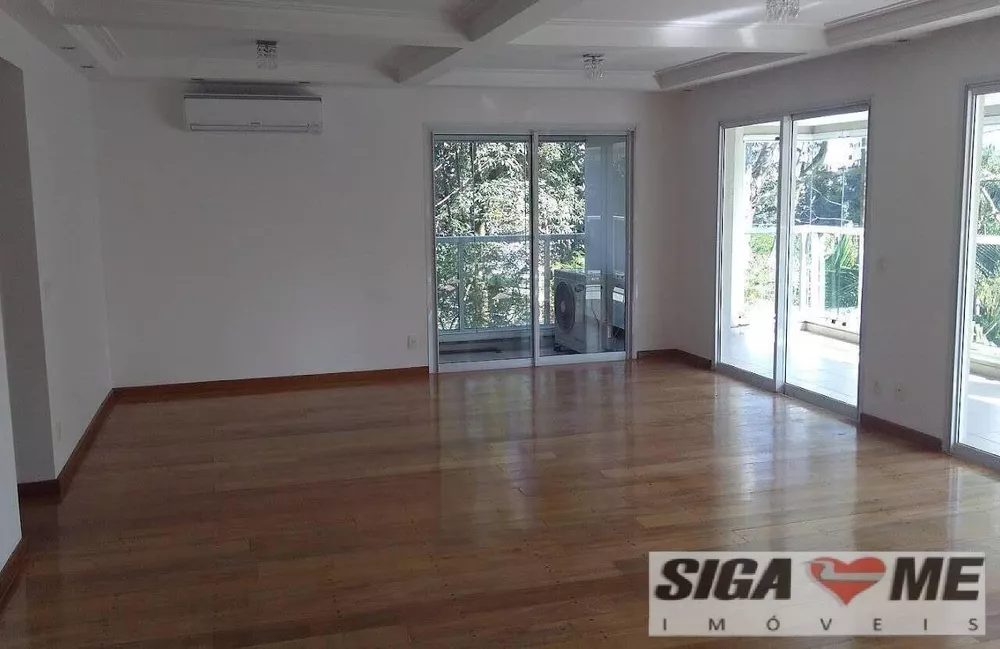 Apartamento para alugar com 4 quartos, 240m² - Foto 1