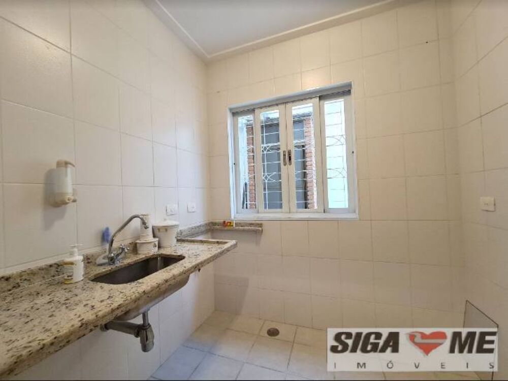 Casa à venda com 3 quartos, 1802m² - Foto 4