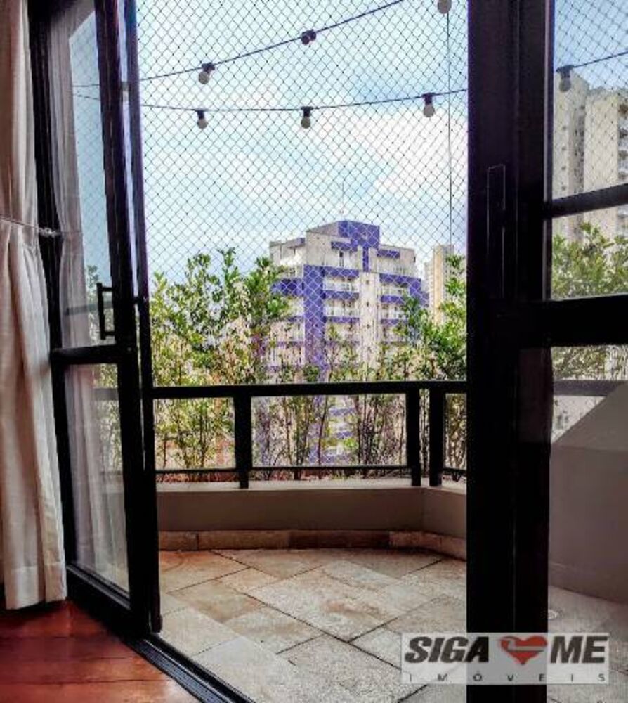 Apartamento para alugar com 2 quartos, 140m² - Foto 4