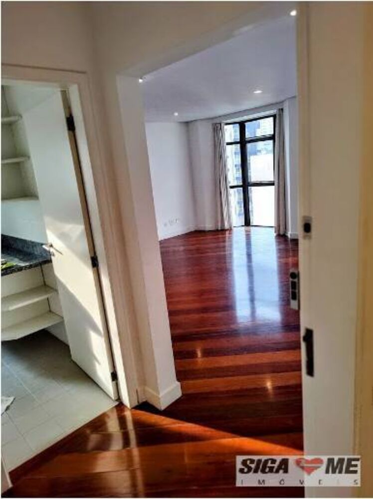 Apartamento para alugar com 2 quartos, 140m² - Foto 5