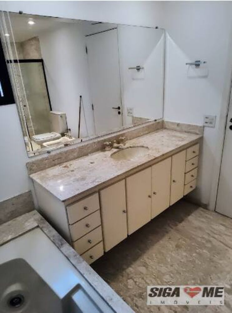 Apartamento para alugar com 2 quartos, 140m² - Foto 9