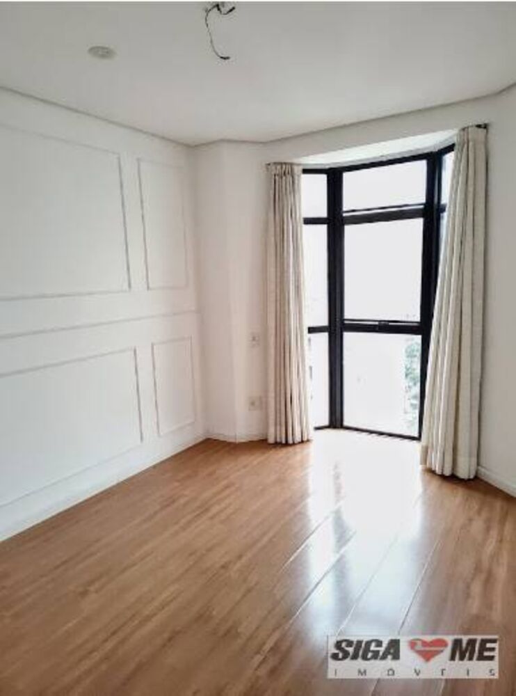 Apartamento para alugar com 2 quartos, 140m² - Foto 11