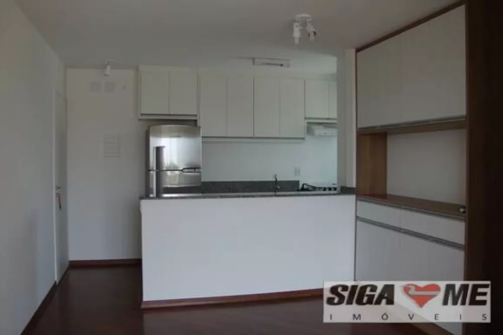 Apartamento para alugar com 2 quartos, 70m² - Foto 3