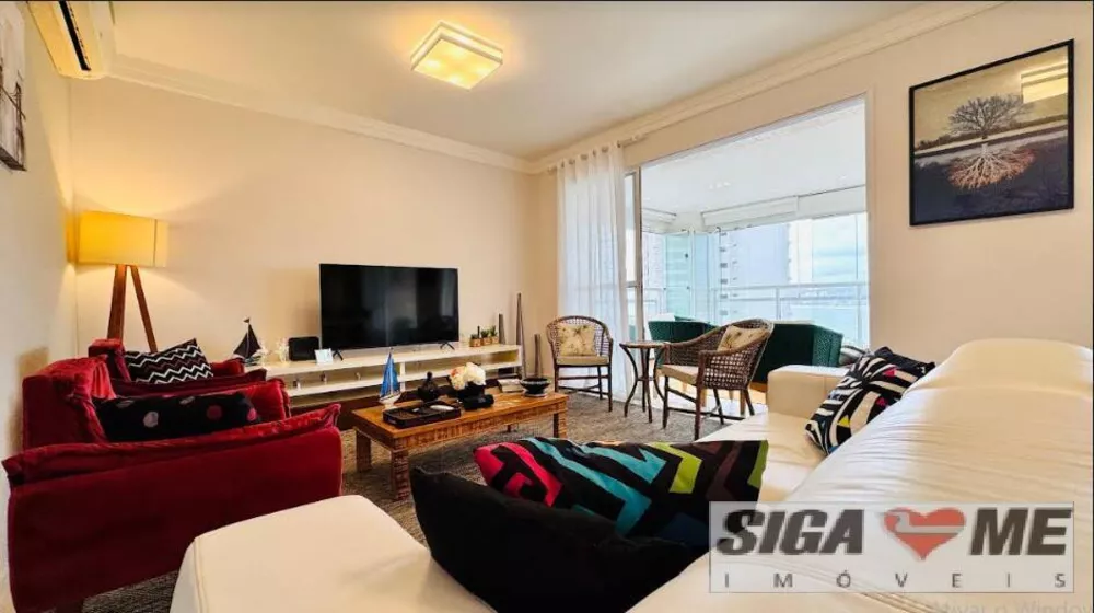 Apartamento à venda com 3 quartos, 158m² - Foto 4